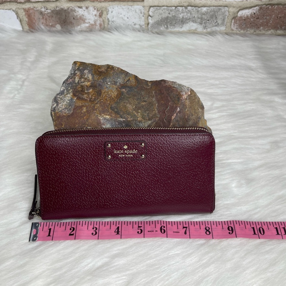 COPY - Kate Spade Wallet - Picture 9 of 11